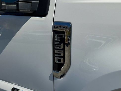 Used 2021 Ford F350 Lariat w/ Chrome Package AWD/4WD image 12