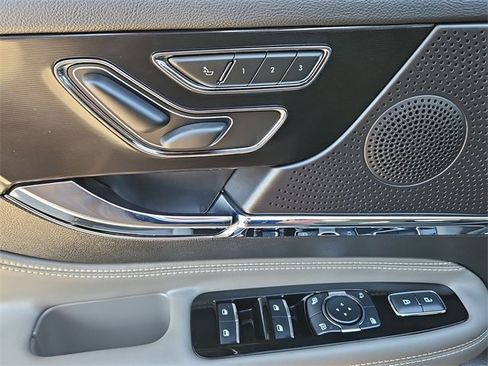 Used 2023 Lincoln Corsair Standard 4D Sport Utility image 28