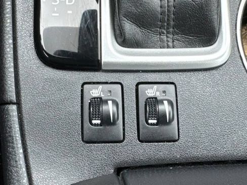 Used 2017 Toyota Highlander XLE w/ Protection Package #3 AWD/4WD image 21