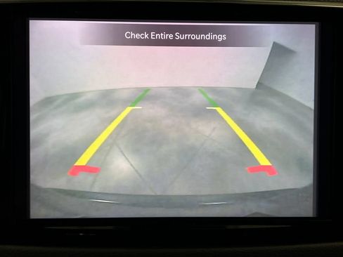 Used 2023 Chrysler Pacifica Touring-L FWD image 71