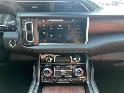 Used 2024 GMC Yukon Denali Ultimate AWD/4WD image 13