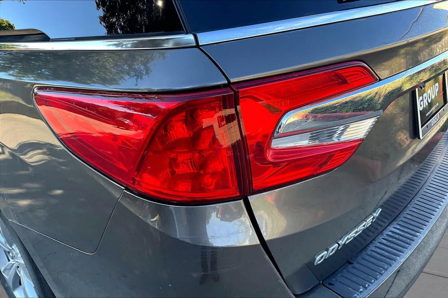 Used 2018 Honda Odyssey EX image 28