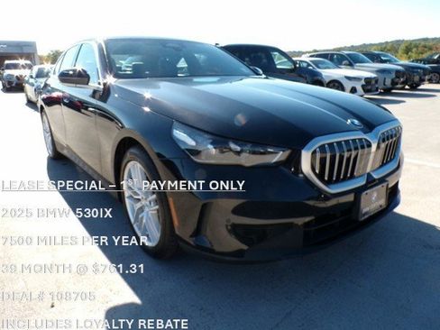Certified 2025 BMW 530i xDrive w/ Premium Package image 1