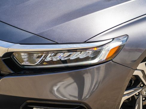 Used 2018 Honda Accord EX-L image 2