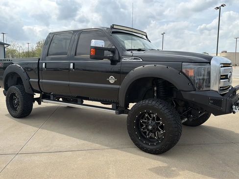 Used 2014 Ford F250 Platinum w/ FX4 Off-Road Package image 30