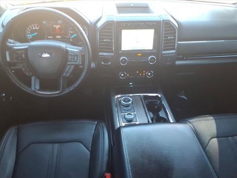 Used 2021 Ford Expedition Limited image 19