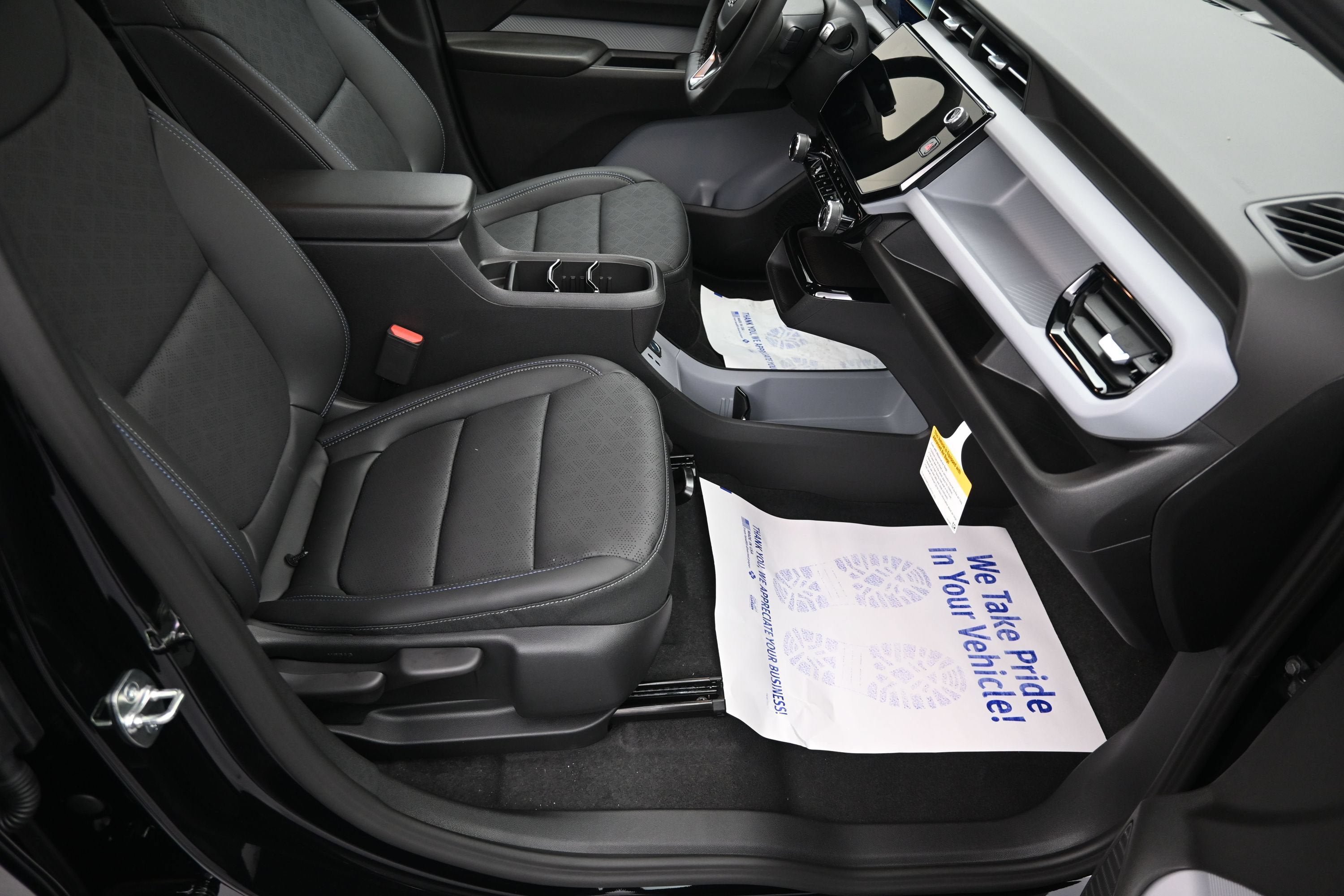 New 2027 Chevrolet Bolt LT w/ Comfort Package FWD image 30