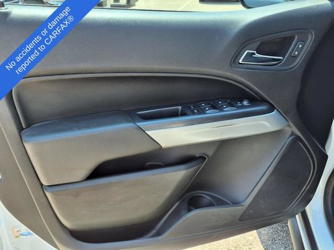 Used 2021 Chevrolet Colorado LT w/ Redline Special Edition AWD/4WD image 16