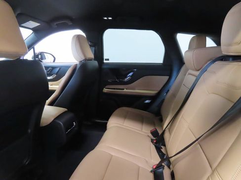 Used 2023 Lincoln Corsair Reserve FWD image 15