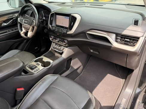 Used 2019 GMC Terrain Denali w/ Advanced Safety Package FWD image 17