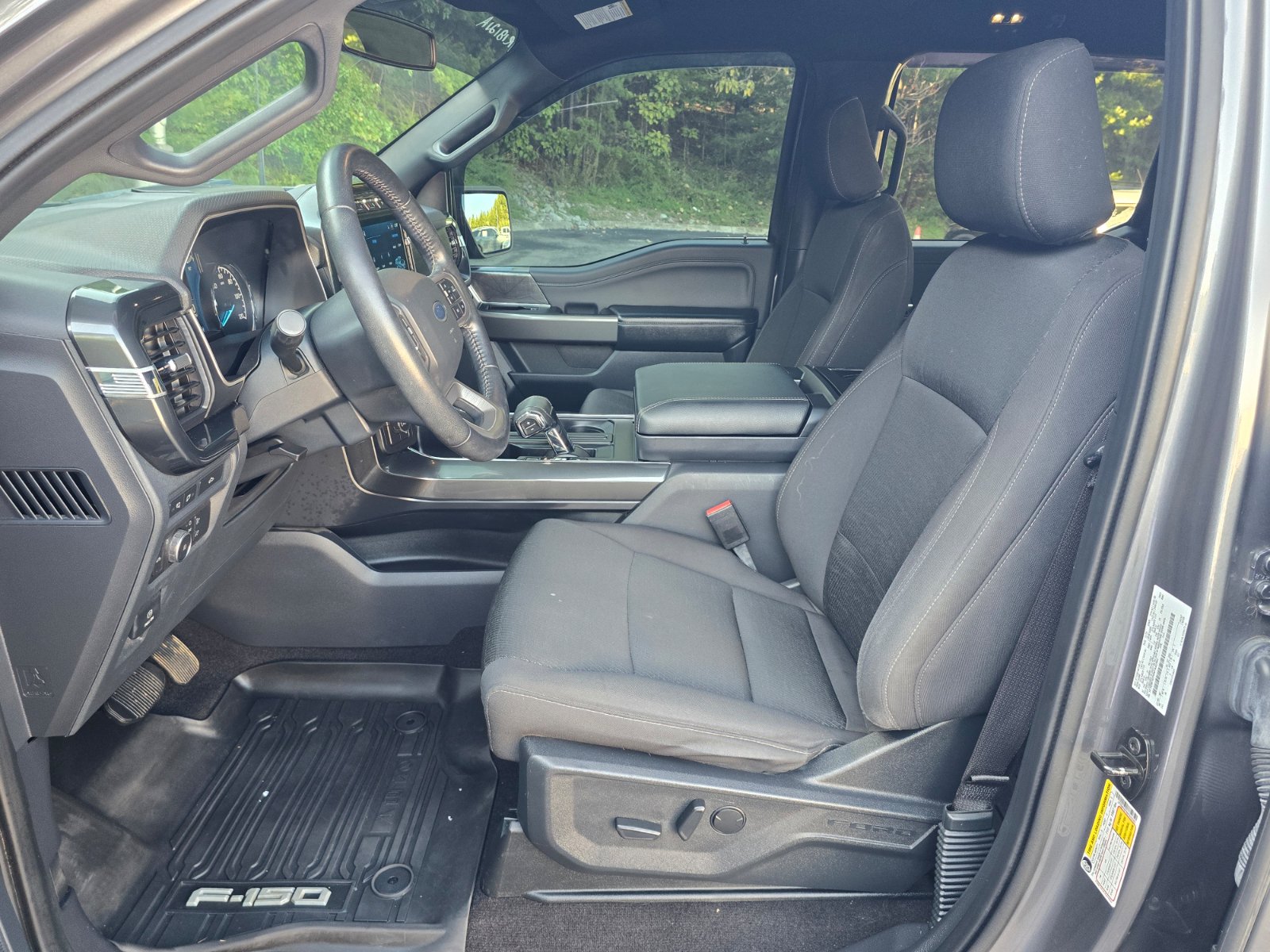 Used 2022 Ford F150 XLT w/ Equipment Group 302A High AWD/4WD image 14