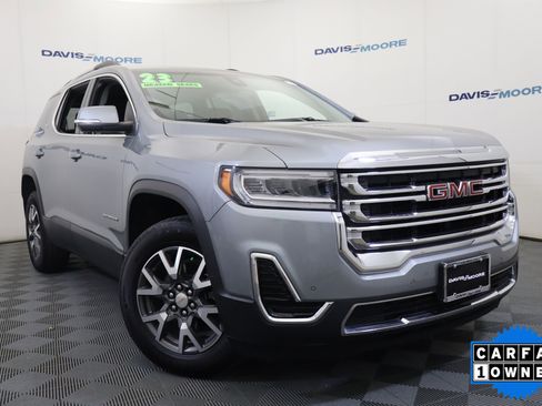 Used 2023 GMC Acadia SLE w/ Driver Convenience Package image 2