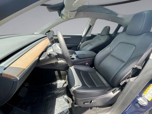 Used 2023 Tesla Model Y Long Range AWD/4WD image 25