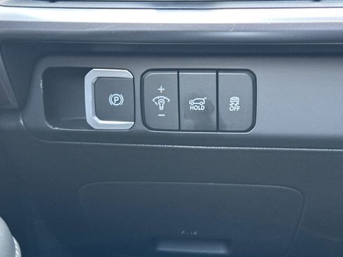 Certified 2025 Hyundai Santa Fe SEL image 42