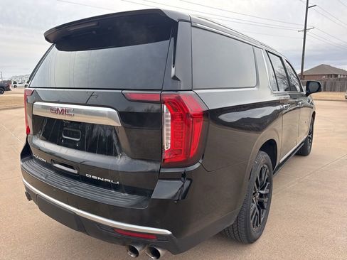 Used 2022 GMC Yukon XL Denali image 5