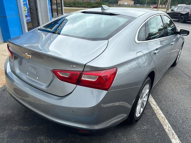 Used 2025 Chevrolet Malibu LT FWD image 5