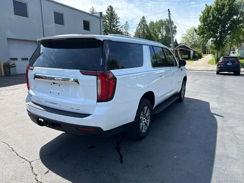 Used 2023 GMC Yukon XL SLE w/ Max Trailering Package image 3