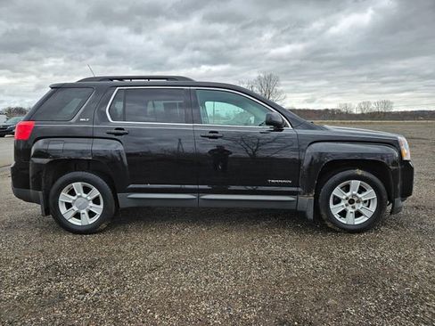 Used 2010 GMC Terrain SLT image 8