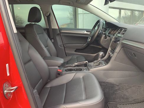 Used 2019 Volkswagen Golf Alltrack SE image 13