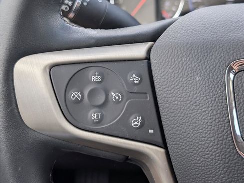 Used 2023 GMC Acadia Denali w/ Denali Ultimate Package FWD image 23