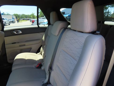 Used 2014 Ford Explorer 4WD image 25