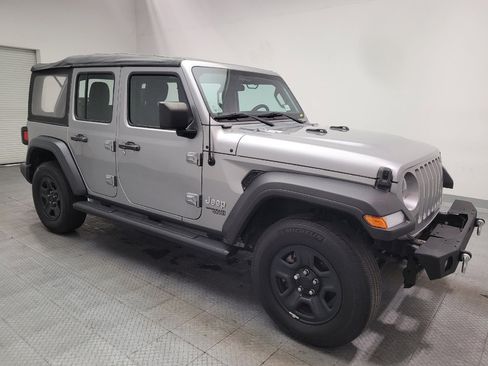 Used 2018 Jeep Wrangler Unlimited Sport AWD/4WD image 11