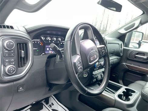 Certified 2023 GMC Sierra 2500 SLT w/ SLT Preferred Package image 10