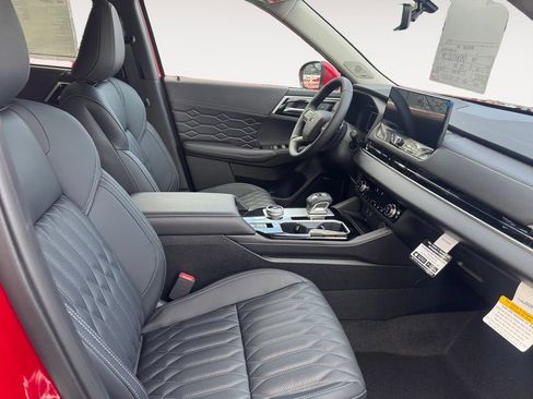 New 2026 Mitsubishi Outlander SEL image 6