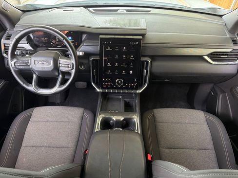 Used 2025 GMC Acadia Elevation FWD image 24