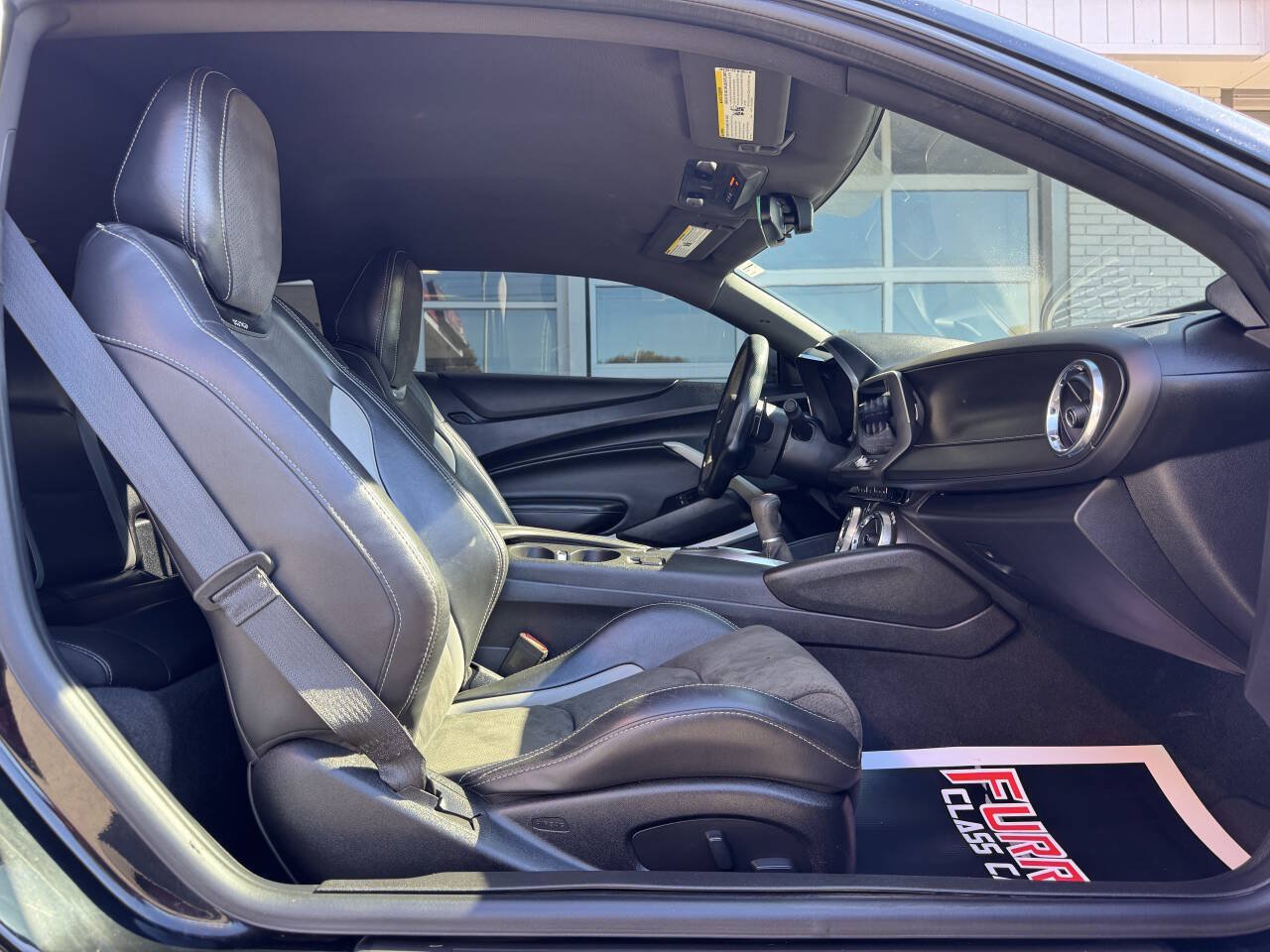 Used 2020 Chevrolet Camaro SS RWD image 26