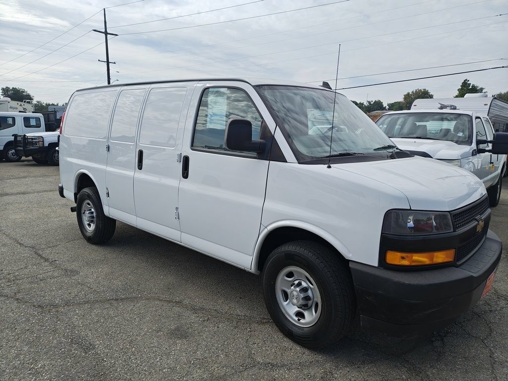 Used 2019 Chevrolet Express 2500 RWD image 5