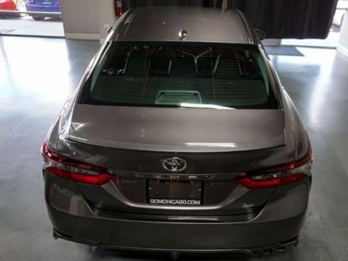 Used 2023 Toyota Camry SE FWD image 14