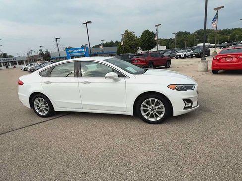 Used 2019 Ford Fusion Energi Titanium FWD image 9