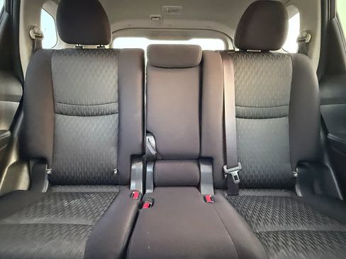 Used 2019 Nissan Rogue SV AWD/4WD image 22