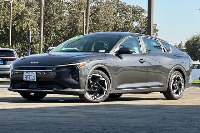 Used 2025 Kia K4 EX FWD image 8