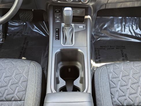 Certified 2025 Nissan Kicks SV FWD image 19