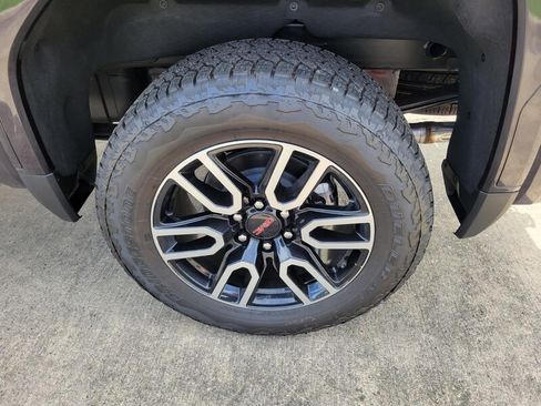 New 2026 GMC Sierra 1500 AT4 w/ AT4 Premium Package image 8