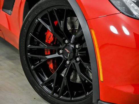 Used 2016 Chevrolet Corvette Z06 w/ 2LZ Preferred Equipment Group image 4