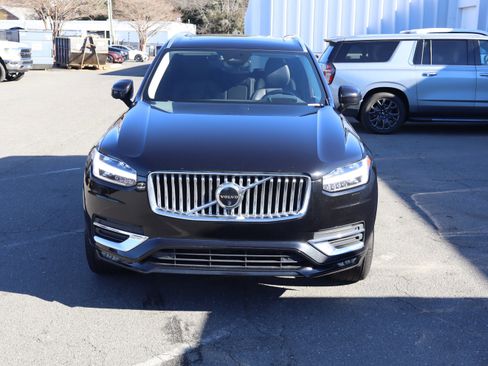 Used 2023 Volvo XC90 B6 Ultimate w/ Protection Package Premier image 3