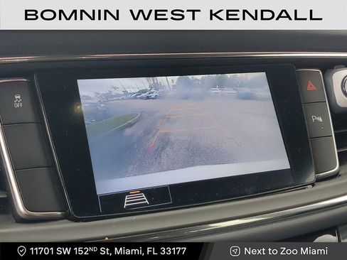 Used 2021 Buick Enclave Essence w/ Sound and Sites Package image 24