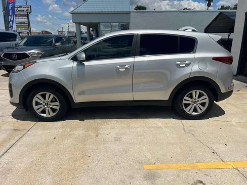 Used 2019 Kia Sportage LX FWD image 6