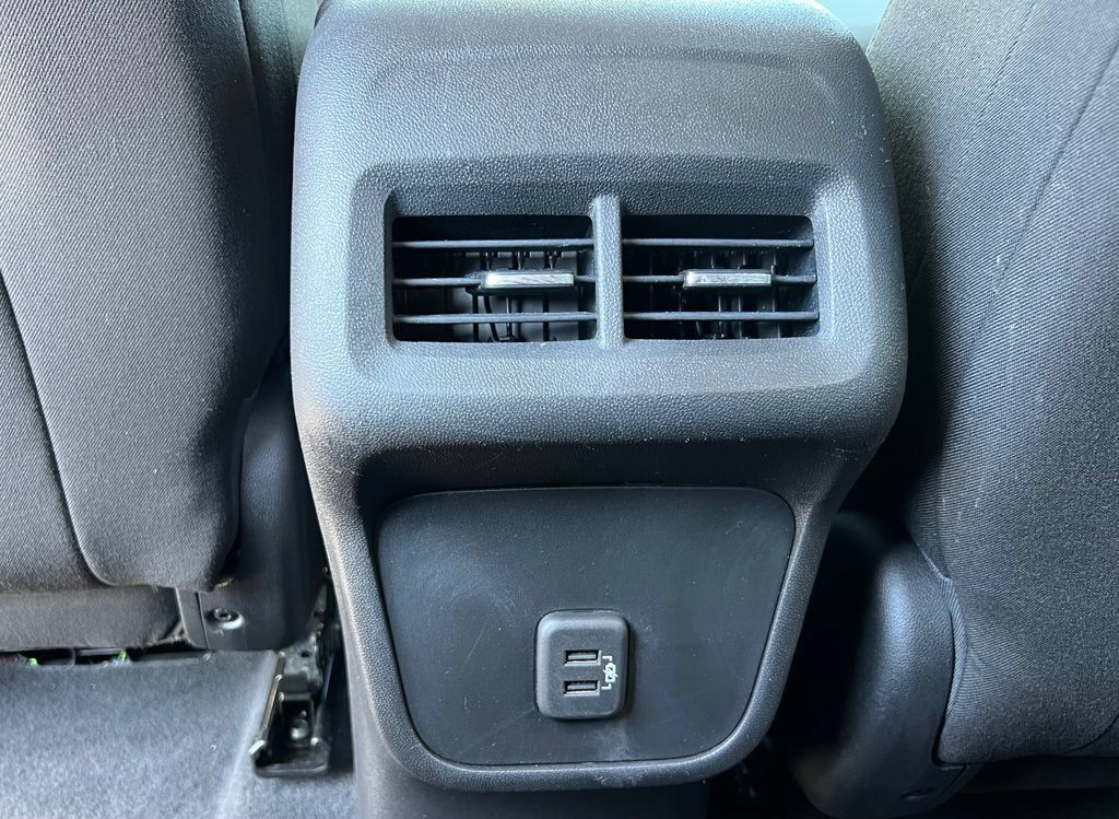 Used 2020 Chevrolet Equinox LT AWD/4WD image 12