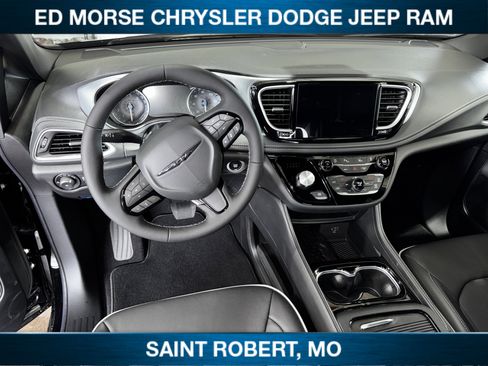 New 2026 Chrysler Pacifica Limited w/ S Appearance Package AWD/4WD image 25