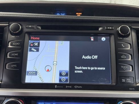Used 2018 Toyota Highlander XLE FWD image 52