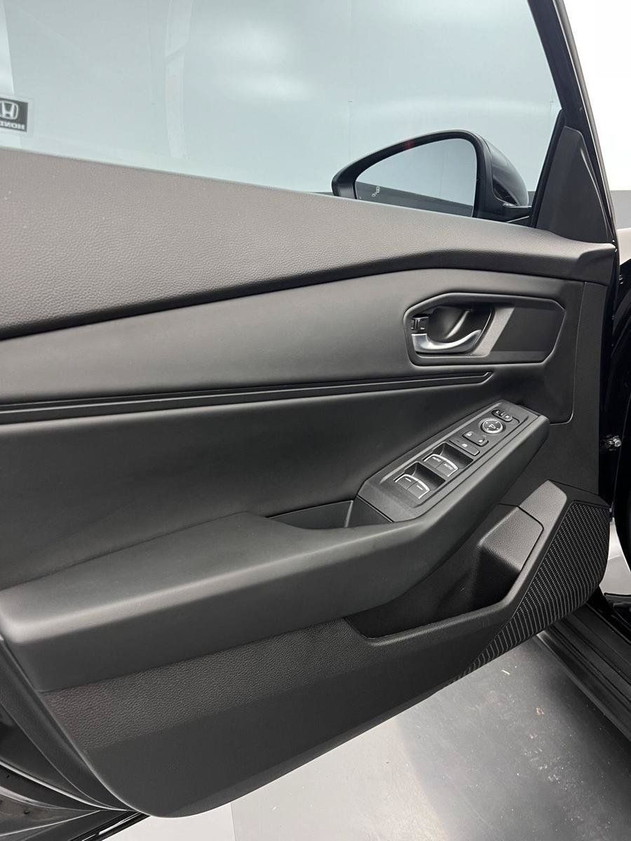 Certified 2025 Honda Accord SE image 13