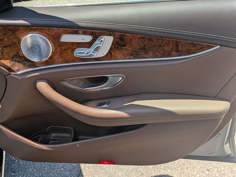 Used 2019 Mercedes-Benz E 450 4MATIC Wagon image 37