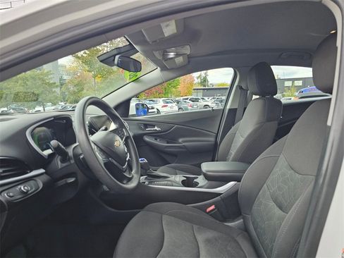 Used 2018 Chevrolet Volt LT image 23