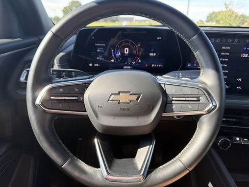 Used 2024 Chevrolet Traverse LT FWD image 29