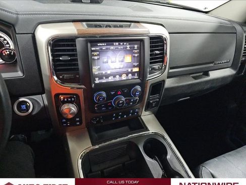 Used 2016 RAM 1500 Laramie w/ Convenience Group image 7