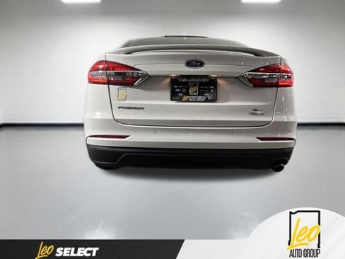 Used 2020 Ford Fusion SE w/ Equipment Group 151A FWD image 7